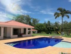 Finca para grupos pequeños y con amplios espacios - Finca en Pereira, Risaralda